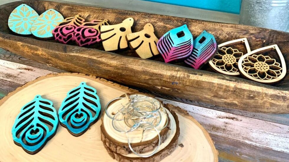 DIY Painted Wood Earrings Texas Art And Soul Create A Paint Party