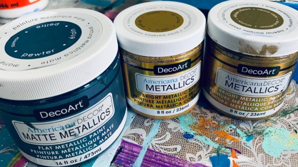 Video 24k Gold Paint My Favorite Acrylic Paint + How to Use It